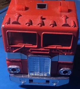 Vintage Original 1984 Transformers G1 Optimus Prime w/Trailer - No Accessories - Picture 1 of 13
