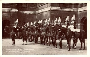 Changing the Lifeguards in Whitehall London Postcard - Picture 1 of 2