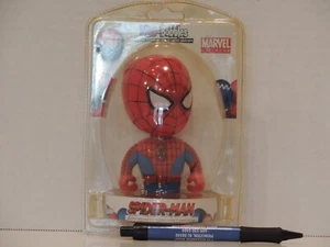 Mini-Bobbles Spider-man in Case 5 1/2"  2010 - Picture 1 of 3