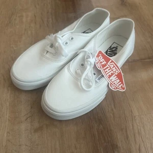 Vans ERA Herren Damen Triple White Low Top Canvas Skateboard Schuhe Größe 6,0 Damen - Bild 1 von 7