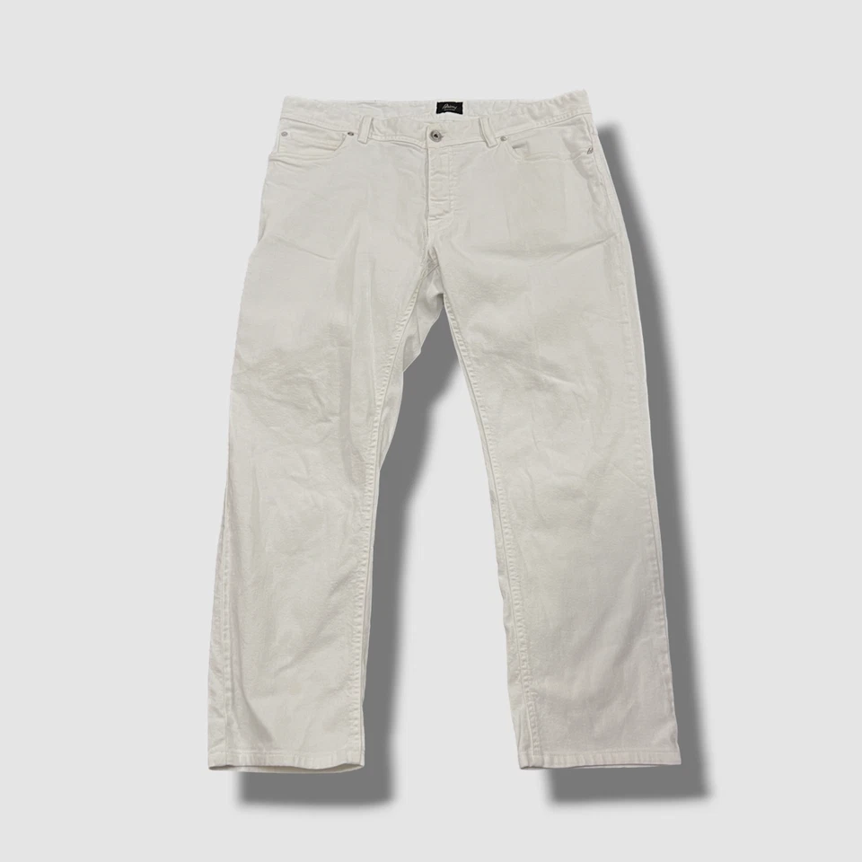 Pantalones de mezclilla Brioni para hombre blancos Meribel calce regular talla 38 $895 Foto 1 de 4