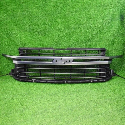 Parachoques delantero plateado con moldura de parrilla para Chevrolet Tahoe/Suburban 2021-2024 Foto 1 de 4