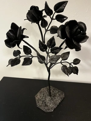 Vintage Hand Forged Iron Rose Sculpture. Made In Guardiagrele Italy. Signed R - Image 1 of 4