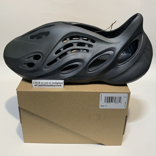 Adidas Yeezy Foam Runner onice da uomo taglia 11 nuove (EU 46) HP8739 Kanye West YZY RNNR