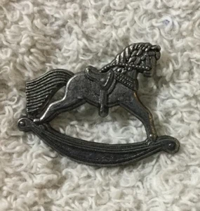 Rocking Horse Country Cowboy Ride Animal Pewter Lapel Hat Tie Pin Brooch B30F - Picture 1 of 3