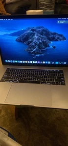 Apple MacBook Pro 2017 - Picture 1 of 12