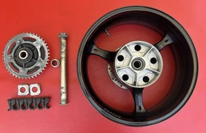 Suzuki 2006 2007 GSXR600 GSX-R 600 750 OEM Rear Wheel Rim Black STRAIGHT - Photo 1 sur 18