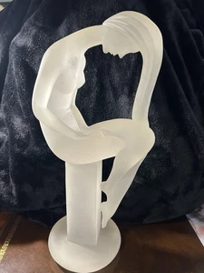 Monique Vintage Esmerilado Lucite Mujer Mujer Sobre Pedestal Escultura 15.75" Belleza - Imagen 1 de 17
