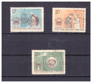 FRANCOBOLLI Singoli Vietnam del Nord 1962 Tematica Spazio Titov a Scelta FX19 - Picture 1 of 4