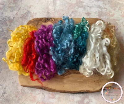 Heidifeathers® Dyed Curly Wool, Curly Locks - For Wet, Needle Felting, Spinning - Image 1 of 4