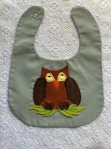 Sage Green Owl Appliquéd Baby Bin Snap Closure  Infant Drool Bin  - Picture 1 of 4