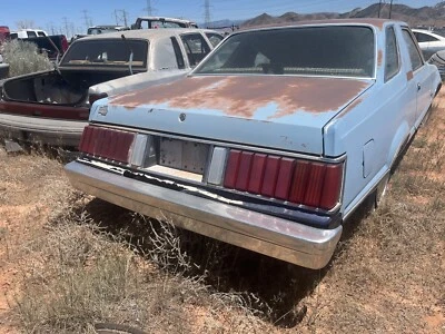 Parachoques trasero Ford Fairmont 1978 Foto 1 de 4