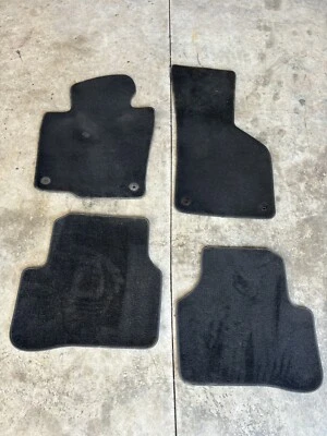 Оригинальные коврики для автомобиля VW Volkswagen CC & Passat B6 2 шт. — 2006–2011 гг. - Изображение 1 из 4