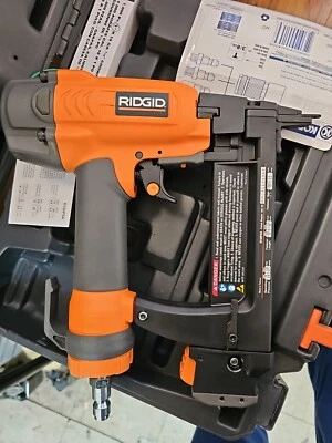 Ridgid 18Gauge 1-1/2” Finish Stapler R150FSA - Image 1 of 4