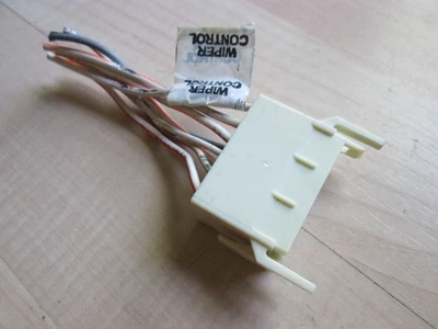 2017 Mack CXU Electric Connector w/ Wiring for Windshield Wiper Switch #M265KH - Imagem 1 de 4