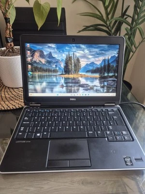 Dell Latitude E7240 Laptop Intel i5 4310U 2.0 Ghz  4GB RAM Windows 11 Pro - Image 1 of 4