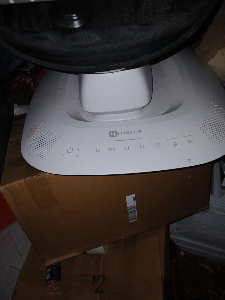 4Moms Mamaroo W/ Harness Model 1046 Baby Swing Seat - Image 1 of 2