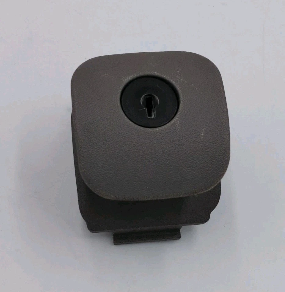 Chevy Lumina 1995-2001 Monte Carlo Guantera Pestillo Mango Gris Foto 1 de 4