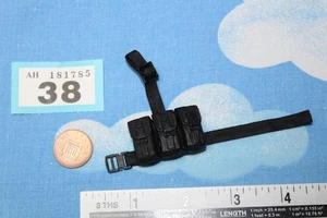 21ST CENTURY 1:6TH SCALE Modern Drop Leg Black (solid plastic) Pouch CB1166e - Picture 1 of 2
