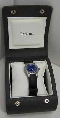 Reloj para mujer Gap Inc. de segunda mano con estuche, batería nueva - funciona Foto 1 de 4
