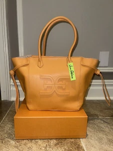Sam Edelman Eleanor Medium Logo Shoulder Bag In Amber Yellow - Picture 1 of 9