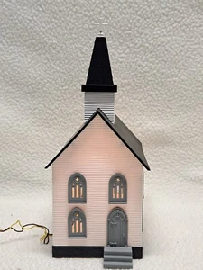 Model Power H.O. #582 Church Lighted Good Condition - Picture 1 of 4