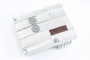SEW-Eurodrive Movimot Antriebsumrichter MM05D-233-00 ( 18215092 ) - Bild 1 von 3