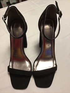 EUC black 4.5"Block High Heel Open Toe ankle Strap Sexy Shoes WOMEN  Size  9 - Picture 1 of 5