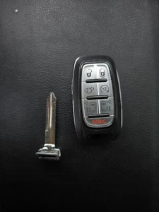 OEM 2017 - 2022 CHRYSLER PACIFICA REMOTE START SMART KEY FOB 68217832 UNLOCKED - Picture 1 of 2