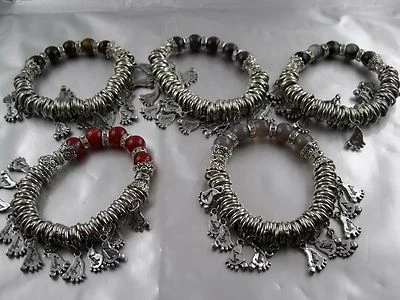 Armband Glücksbringer mit Füssen und Echtstein Perlen Karneol Tigerauge... - Bild 1 von 3