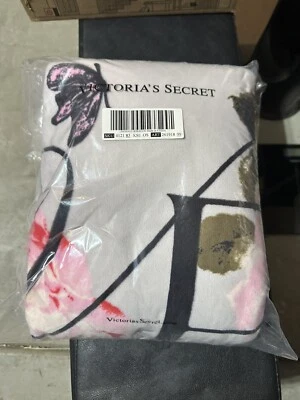 Victoria's Secret «Любовь» одеяло серый шерпа розовый розы/бабочки 50 x 60 новый - Изображение 1 из 2
