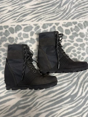 Bota de cuña Sorel para mujer talla 9,5 NL3046-010 Foto 1 de 4