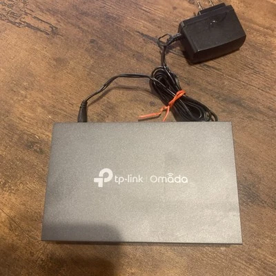 TP-Link ER605 V1 Omada Gigabit VPN Router / Firewall SMB - Image 1 of 2