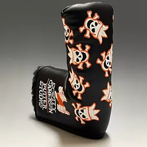 Scotty Cameron 2007 "SKULL & CROSS BONES" Glows in the dark Headcover Titleist - Picture 1 of 16