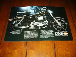 1983 HARLEY DAVIDSON ROADSTER 1000cc V-TWIN - ORIGINAL VINTAGE 2 PAGE AD - Foto 1 di 2