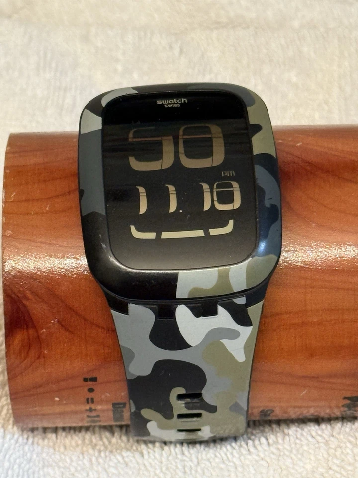 Reloj Swiss Swatch Original CAMOUCITY 40mm Silicona SUOB175 Foto 1 de 2