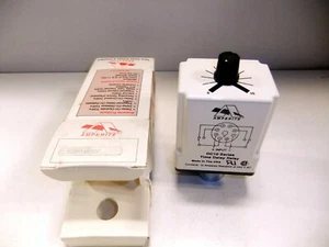 Amperite Timer 12DP1-60SDC - Picture 1 of 3