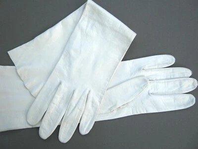 Guantes de boda/novia vintage de cuero blanco Chevette suave mantequilla Italia 7 1/2  Foto 1 de 4
