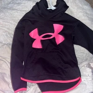 Kids Under Armour Winter Hoodie Size 5. - Picture 1 of 4