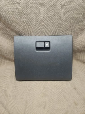 1995-2001 Toyota 4Runner Tacoma Glove box Grey 55550-04020-J0 - Image 1 of 4