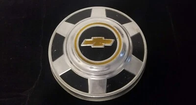 ONE, 1973-1987 Chevrolet Chevy 3/4  1 ton Pickup Dog Dish Hub Cap Center 12" - Image 1 of 4