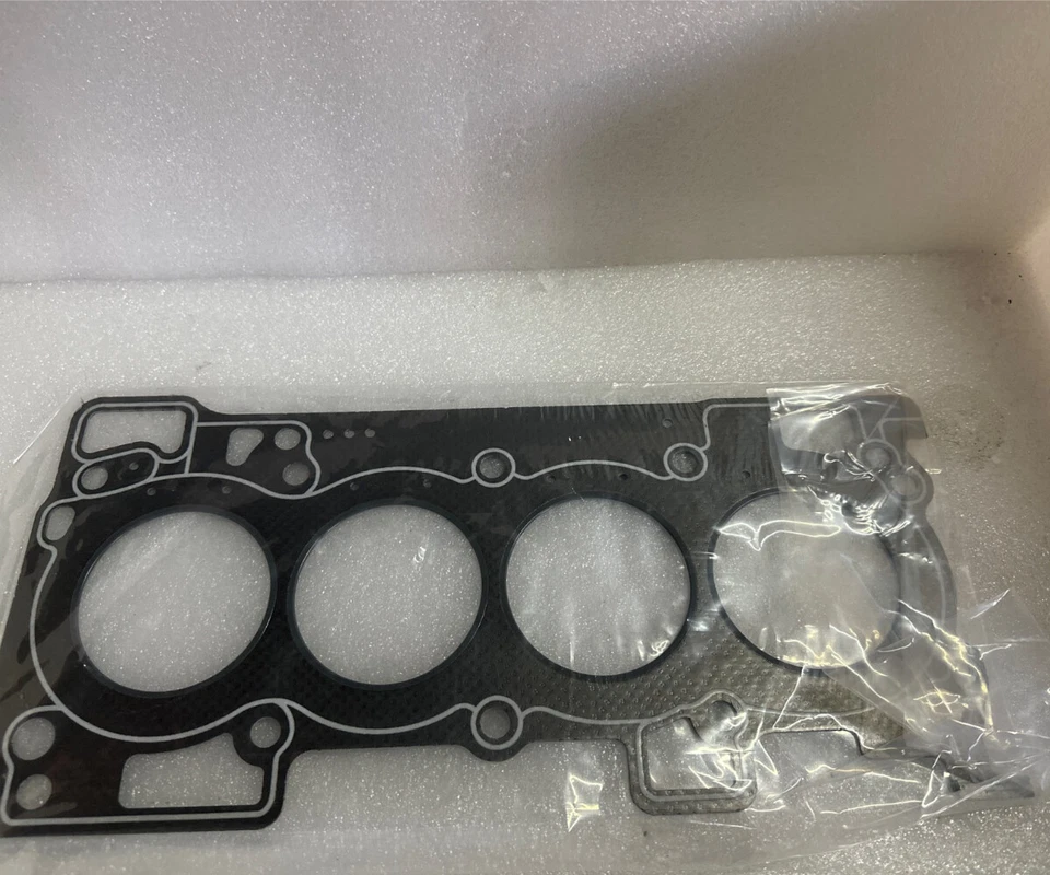 Junta de culata para Nissan Sentra 11044-3RC0B 2013-2019 Foto 1 de 3