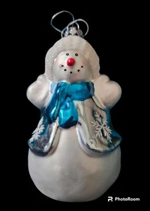 5" Glas mundgeblasen Schneemann in blau mit Schneeflocken und Glitzer - Bild 1 von 5