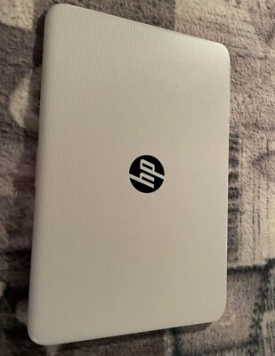 Laptop Hp Stream Computer Portatile bianco - Immagine 1 di 4