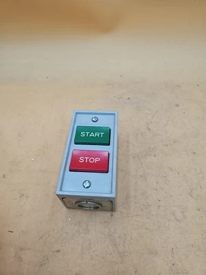 Eaton Cutler Hammer 10250H5200 Standard Duty Push Button 2 Element Start/Stop  - Image 1 of 4