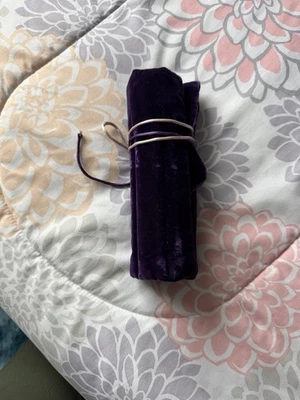 Juego de diapasones en estuche de terciopelo morado. Foto 1 de 4