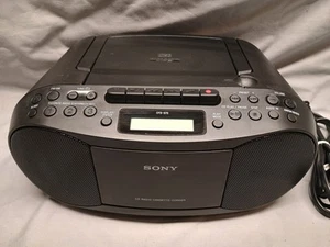 Sony cd mp3 tape am/fm boombox cfd-s70 personal audion system 2022 - Picture 1 of 11