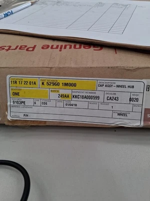 Tapacubos Kia Forte 2010-2013 15 pulgadas 66021 plata 10 radios 529601M000 Foto 1 de 3