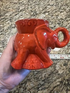 Frankoma Pottery 1969 Elephant Mug GOP Nixon-Agnew Campaign Becher Orange - Bild 1 von 7