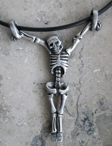 SKELETT SKULL Grufti Emo Gothic ed-Kautschuk Band Kette - Bild 1 von 1